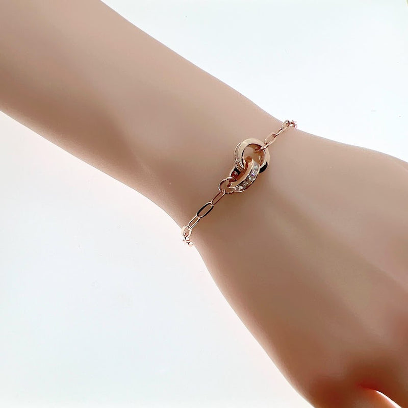 Interlocking Ring Bracelet