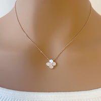 Mother of Pearl Clover Leaf Necklace