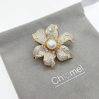 Flower Freshwater Pearl Brooch