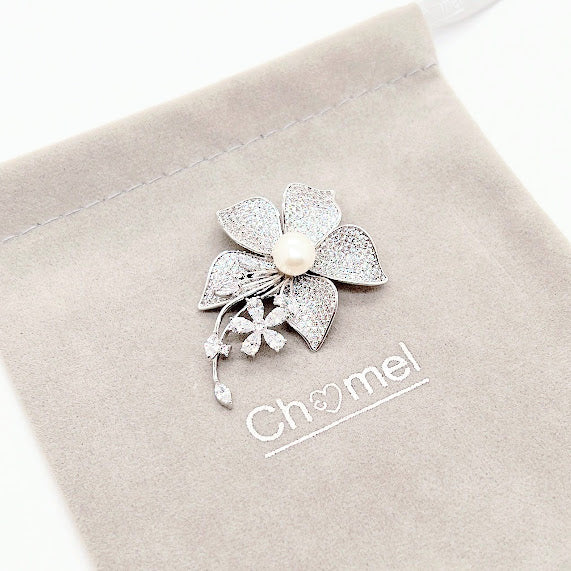 Flower Freshwater Pearl Brooch