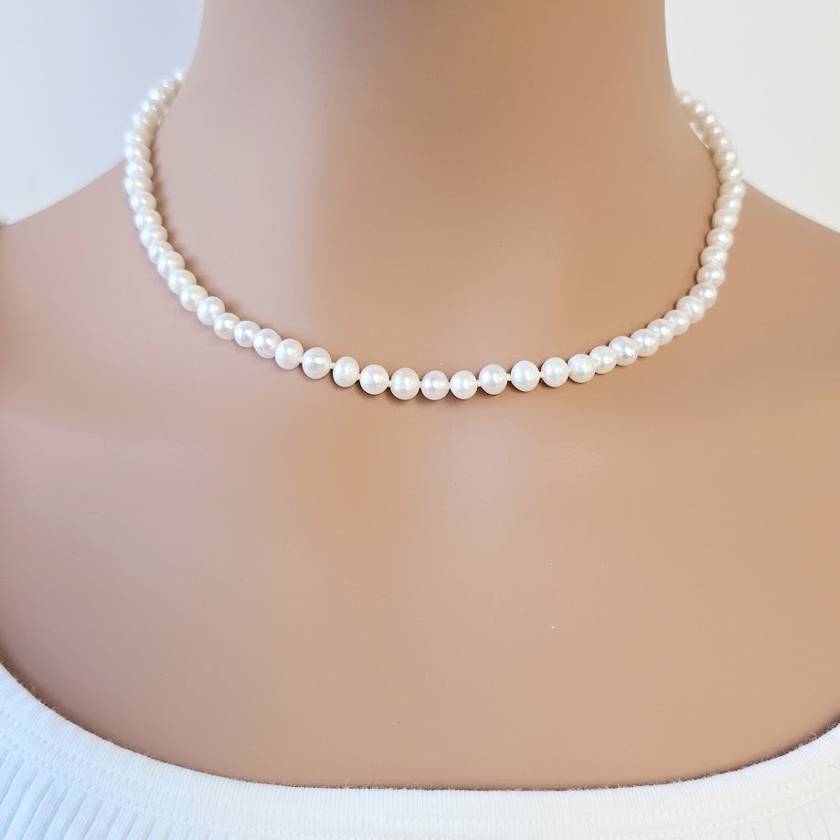 Freshwater Pearl 17" Necklace