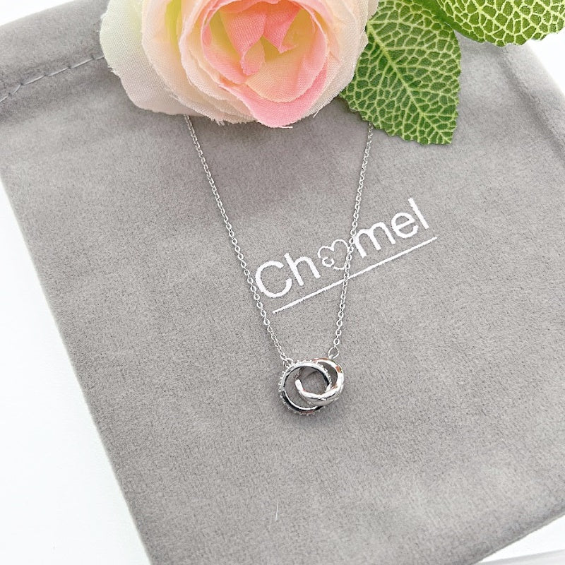 Interlocking Circle Necklace - CHOMEL