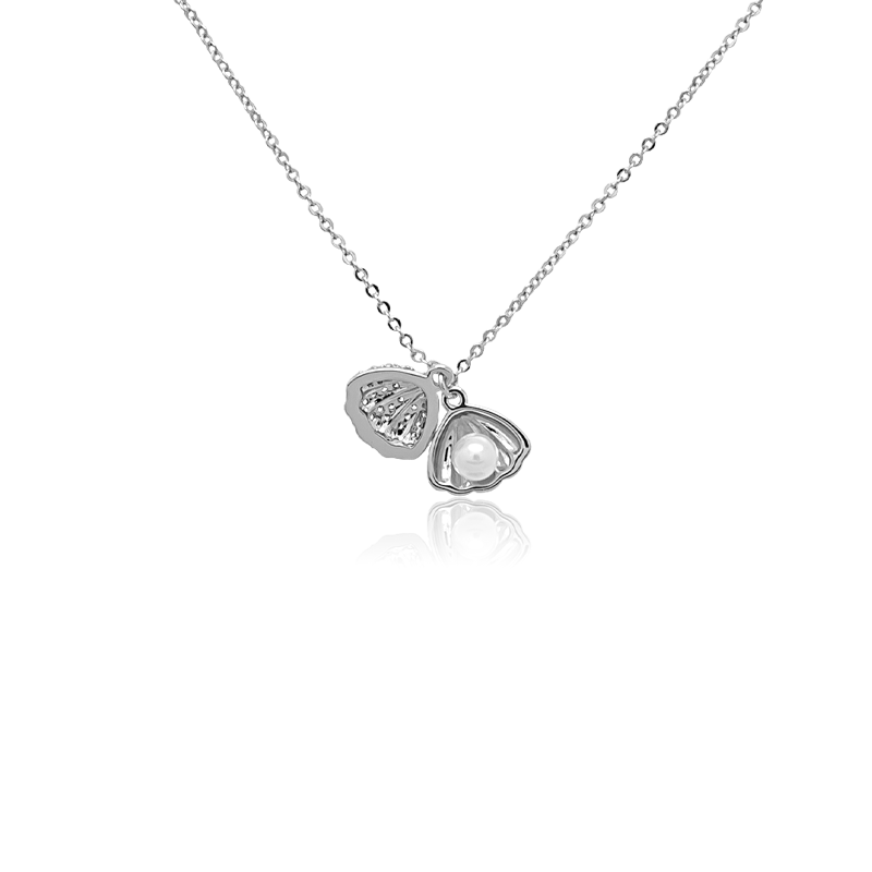 Shell Cubic Zirconia Necklace.